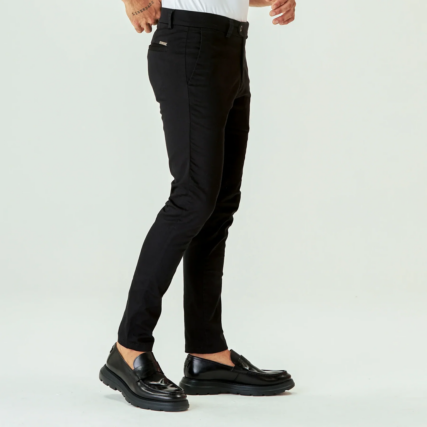 Pantalones negros de diario a medida